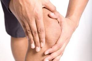 Хруст в коленях при сгибании и разгибании: лечение, почему хрустят колени