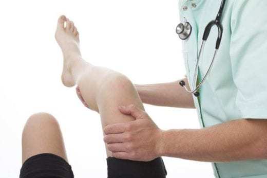 Остеопороз коленного сустава: симптомы и лечение