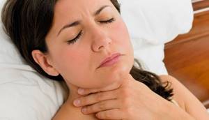 Ком в горле при остеохондрозе шейного отдела: симптомы, лечение