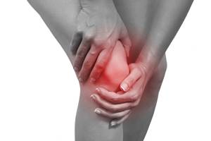 Боль над коленной чашечкой: причины
