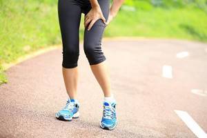 Растяжение мышц на ноге: причины, лечение и реабилитация