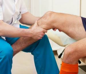 Домашнее лечение боли в колене при сгибании и разгибании