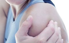 Разрыв акромиальной связки плеча: что делать?