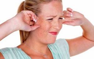 Шум в голове при шейном остеохондрозе: лечение, симптомы, причины звона в ушах