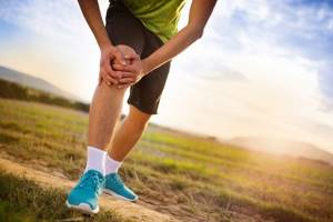 Боли в мышцах ног выше колен: причины и болезни, вызывающие боли