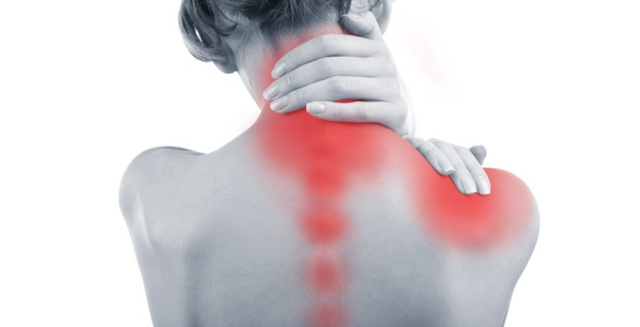 Боль в плечах и шее: мышечная и суставная