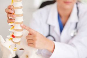 Способы лечения симптомов остеоартроза позвоночника: медикаменты и процедуры