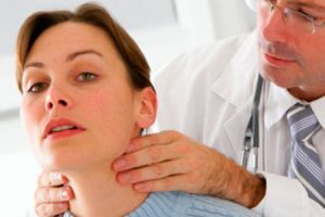 Боль в горле при шейном остеохондрозе: причины и способы лечения